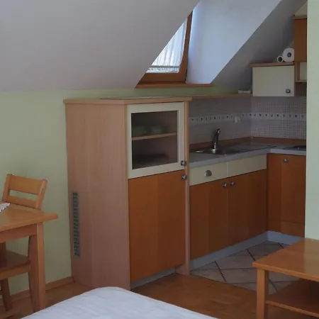 Apartmaji Hribar Pr'ostank *