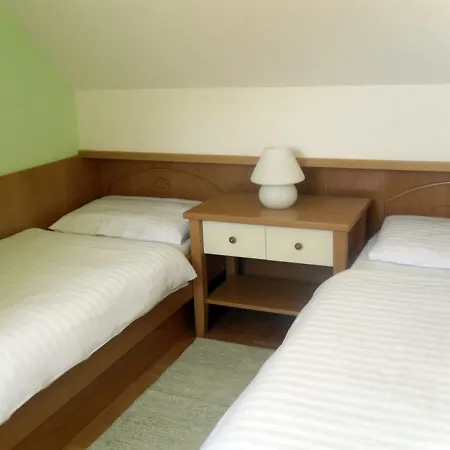Apartma Apartmaji Hribar Pr'ostank
