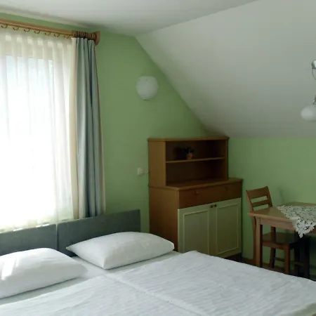 Apartmaji Hribar Pr'ostank Apartamento *